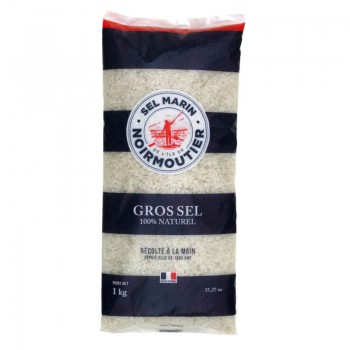 Coarse natural sea salt from the island of Noirmoutier
